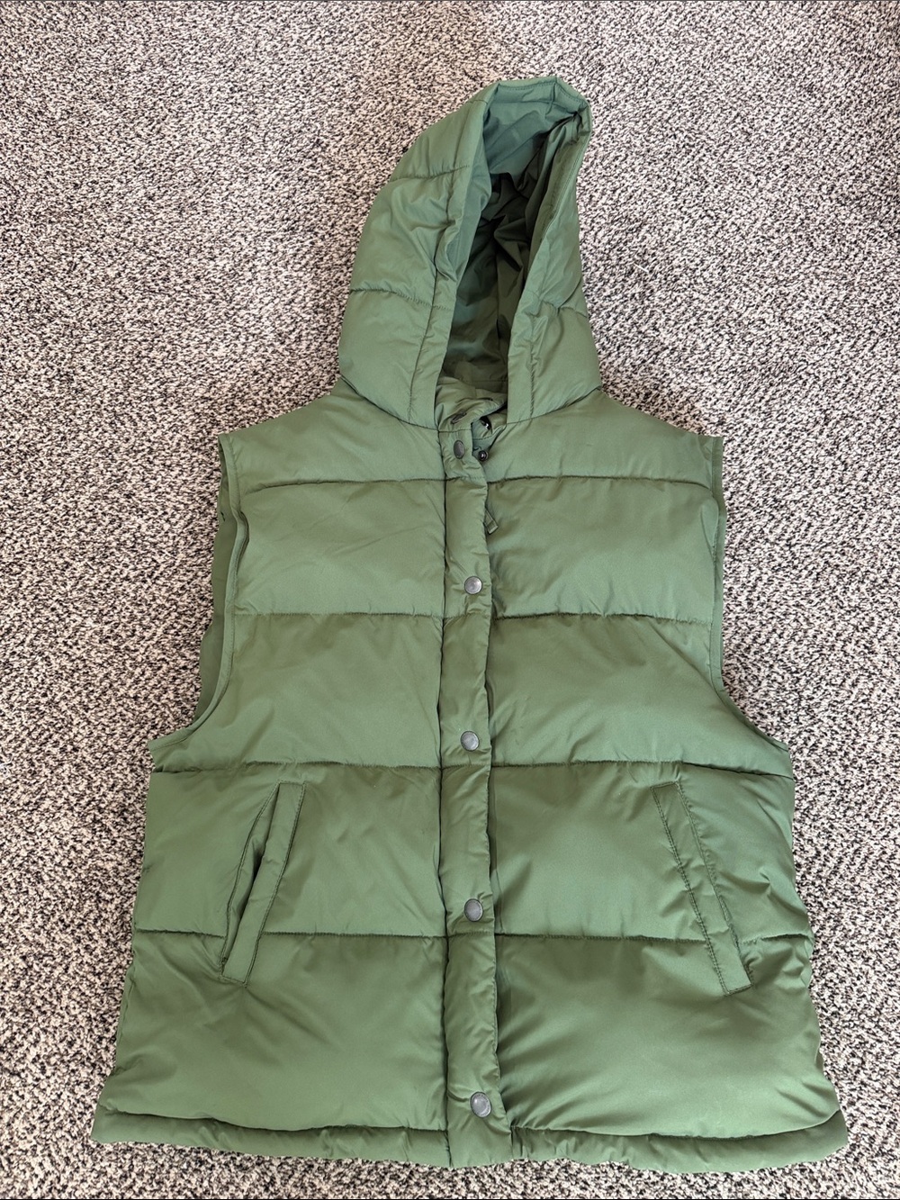Women’s AE Olive Green Puffer Hooded Vest